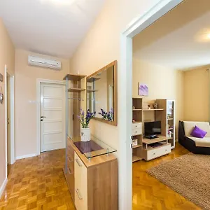 Colona Apartment Zadar